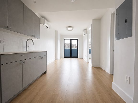 4th image of 1244 New York Ave APT 2C