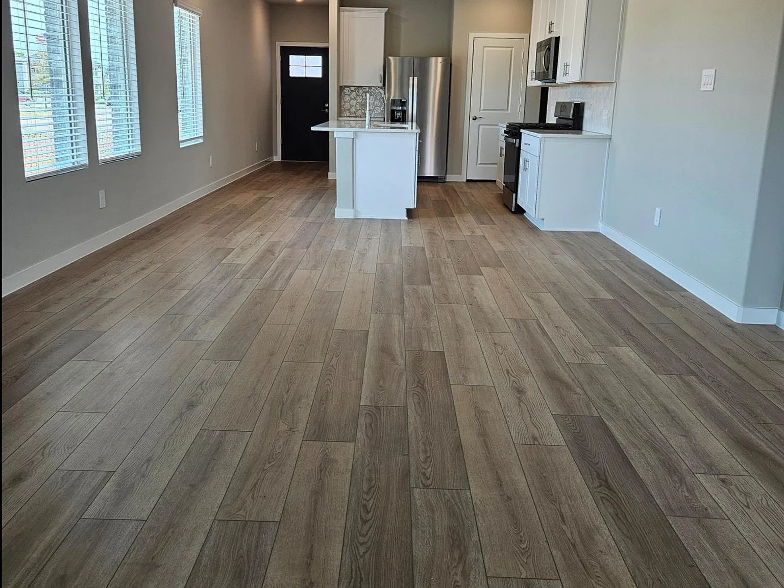 4 bed, 1605 sqft, $2,350 — Photo 3