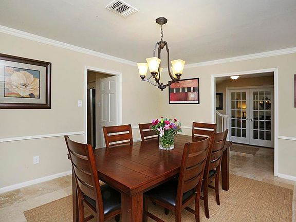 2nd image of 302 Southchester Ln