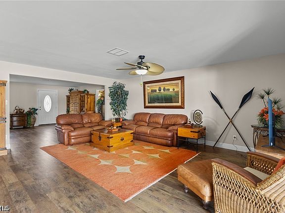 5th image of 4536 Vinsetta Ave