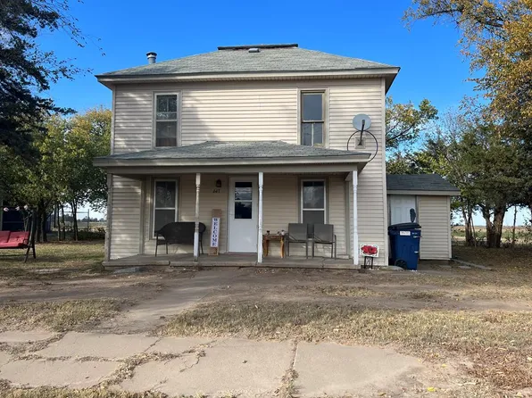 643 E 5th Ave, Saint John, KS 67576