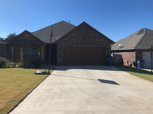 309 Timber Ln, Harrah, OK 73045
