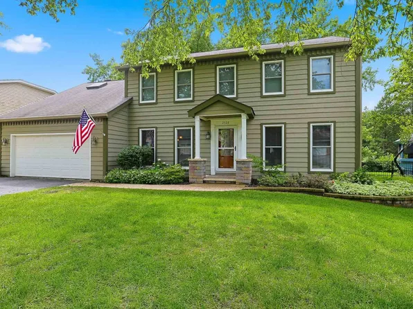 2528 Sun Valley Rd, Lisle, IL 60532