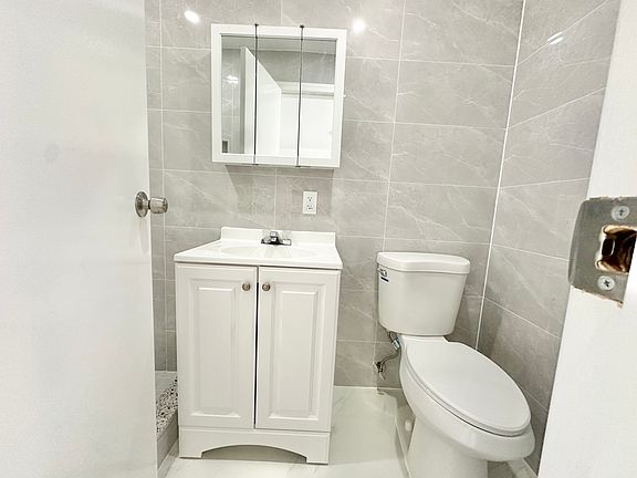 4th image of 8742 16th Ave #2F