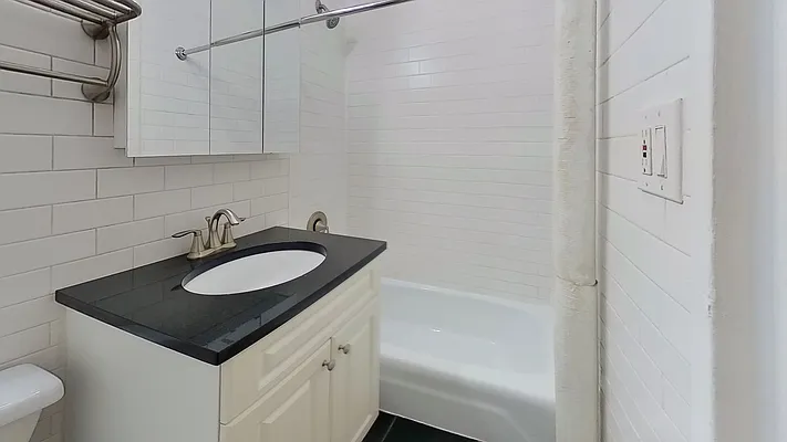 Rented by Compass | media 6