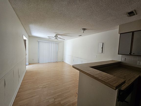 5th image of 4478 Little River Dr #1901