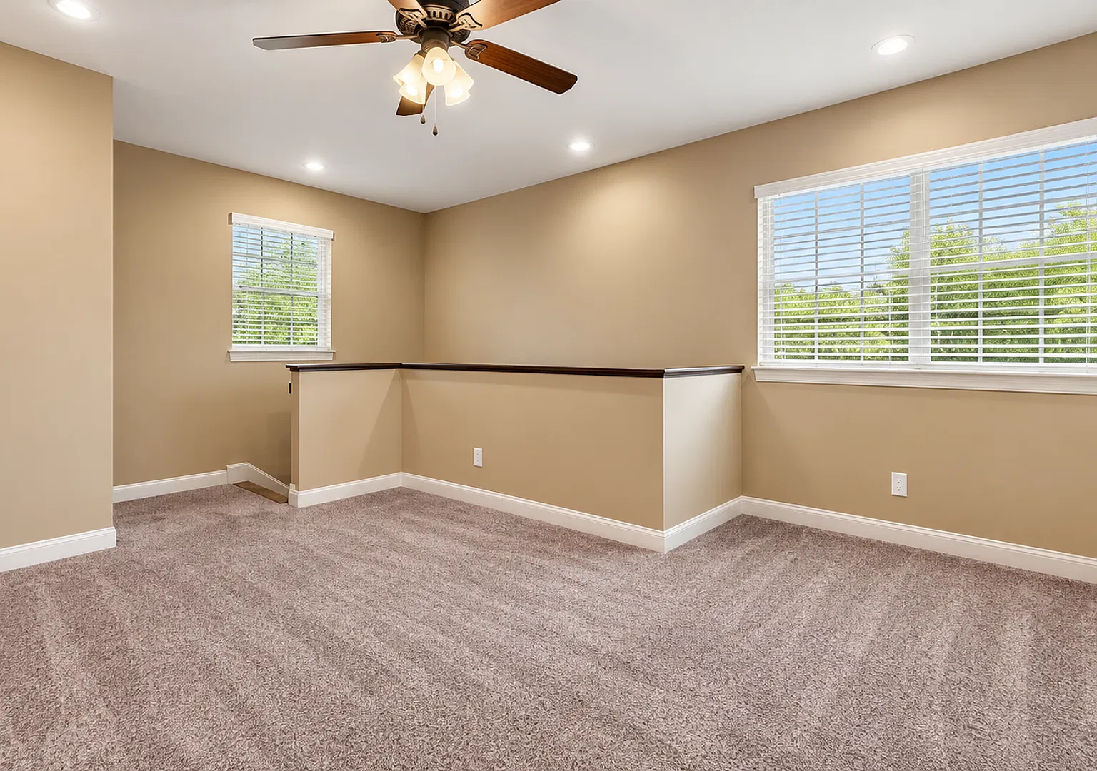 Luxury 4-Bedroom in Eastgate with Two Living Rooms — Photo 4