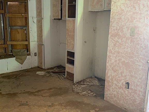 5th image of 10575 S Tin Ln