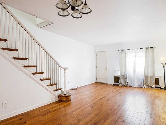 4th image of 2637 S Iseminger St
