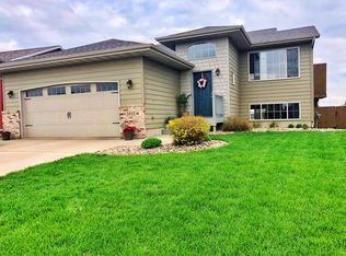 7613 W Grinnell Cir, Sioux Falls, SD 57106
