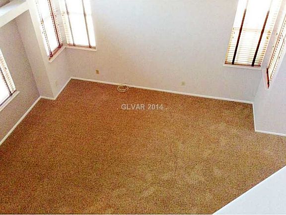 4th image of 8205 Lauderdale Ct