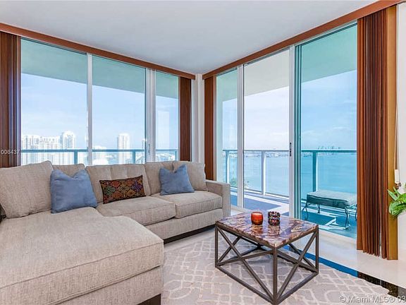 3rd image of 1155 Brickell Bay Dr APT 3010