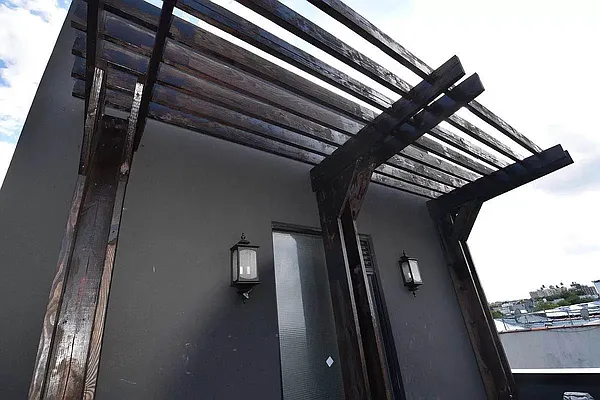 Rented by Tapiro Realty | media 20