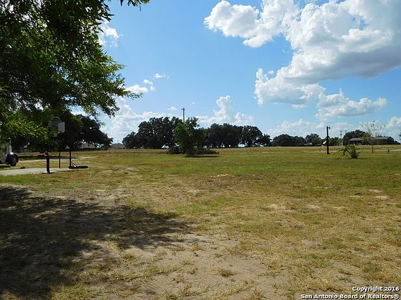 4th image of 1829 E Highway 97