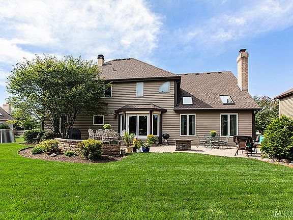 2nd image of 413 Hillandale Dr