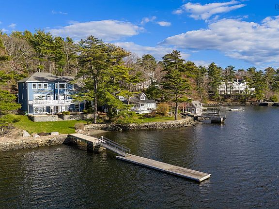 4th image of 981 Shore Dr