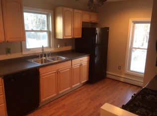 54 Cottage St FLOOR 2, Laconia, NH 03246