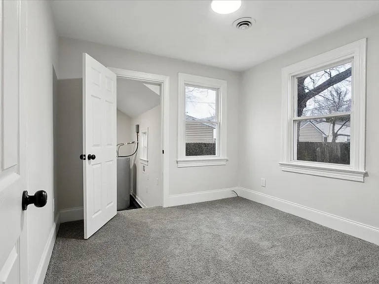 428 Hampton Roads Ave — Photo 17
