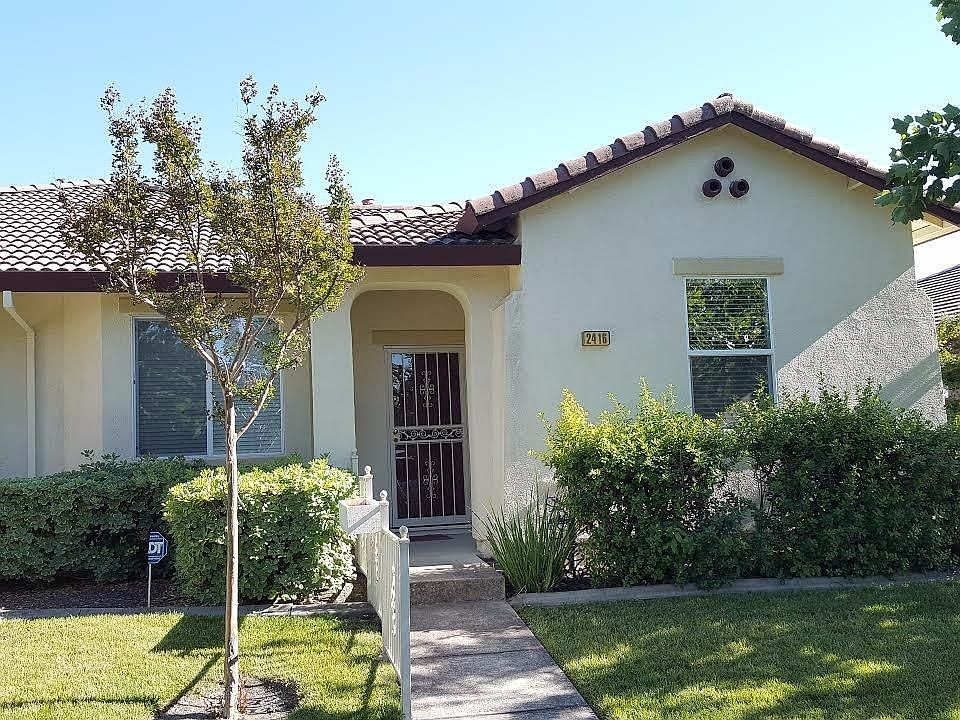 1st image of 2416 Rose Arbor Dr