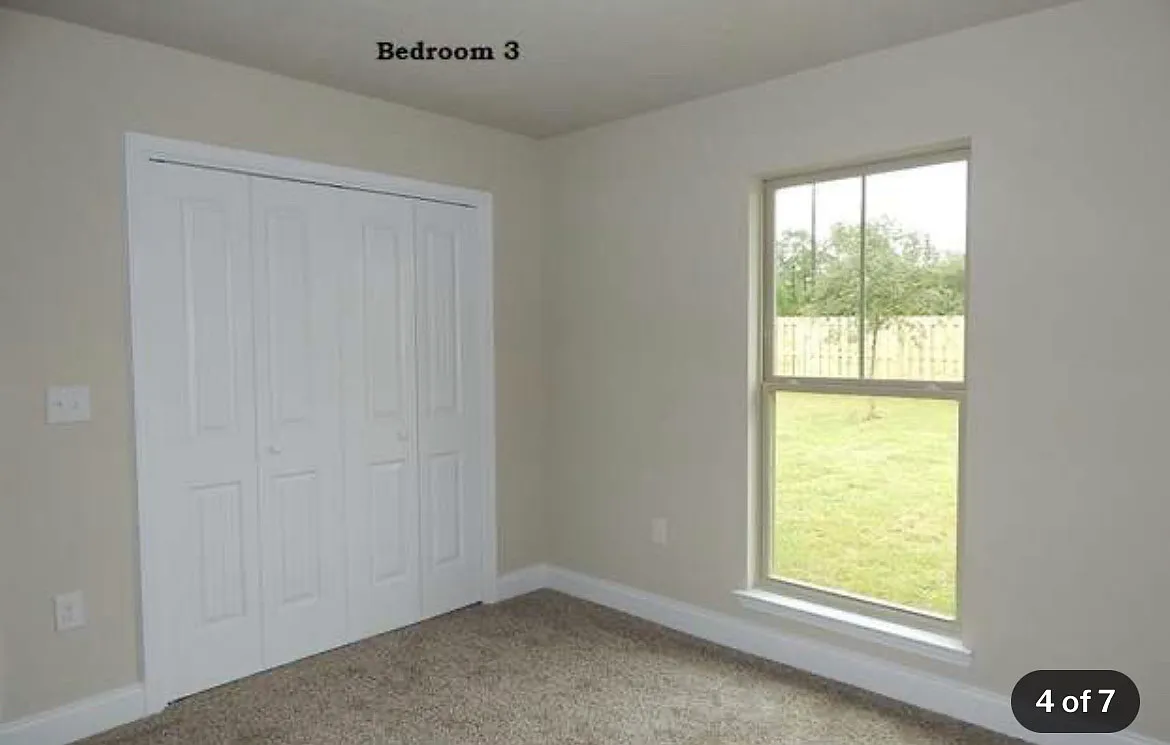 4 bed, 2207 sqft, $2,300 — Photo 3