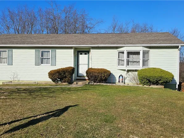 303 Evans Rd, Zelienople, PA 16063