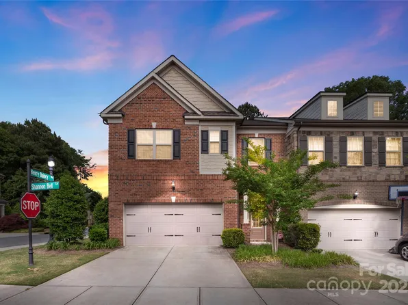 5422 Shannon Bell Ln, Charlotte, NC 28277