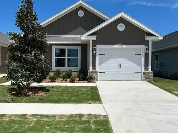 7045 Traditions Dr, Panama City, FL 32404