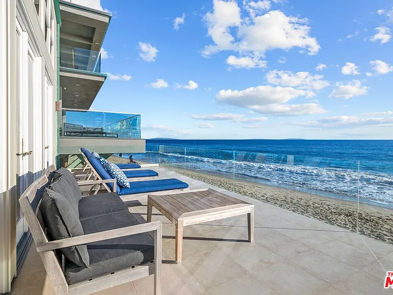 24456 Malibu Rd — Photo 32
