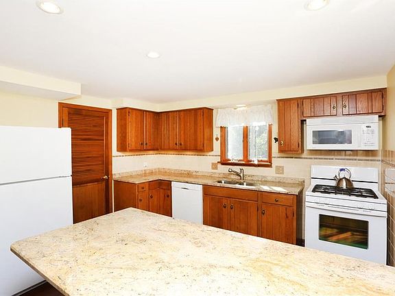 4th image of 25 Bluebird Ln