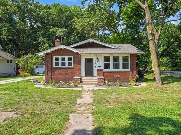1034 E Cleveland Ave, Hobart, IN 46342