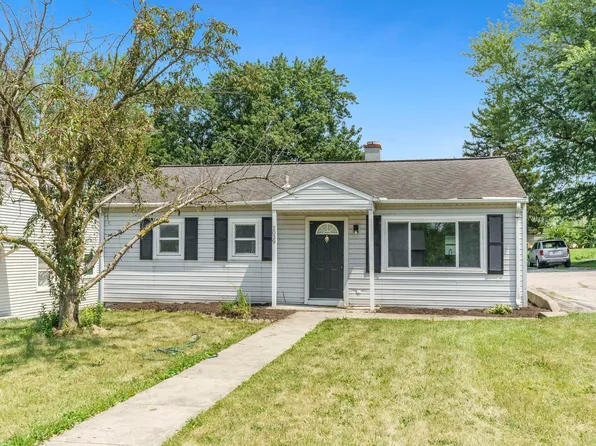 2039 Medford Dr, Fort Wayne, IN 46803