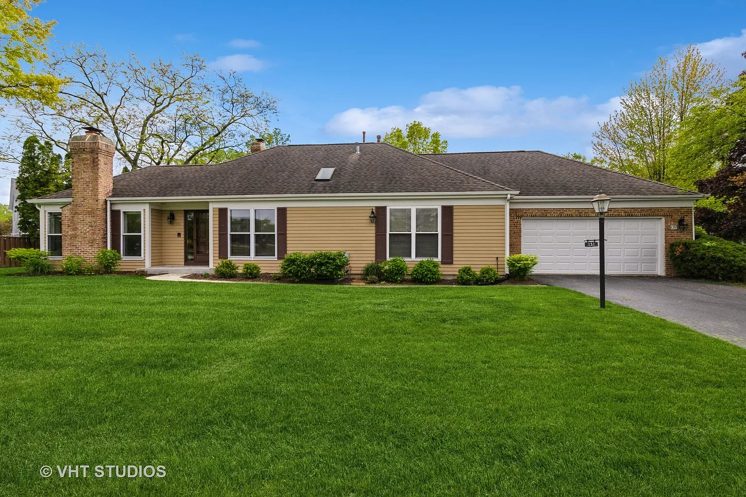 131 Camden Ct photo 1