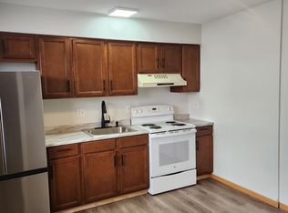 32 Bellevue Dr #4, Collinsville, IL