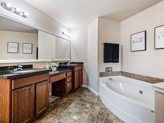 2nd image of 9423 198th Street Ct E