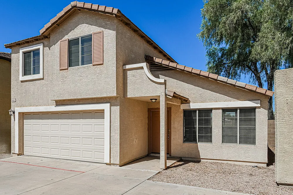 3 bed, 2.5 bath, 1468 sqft, $2,225 — Photo 4