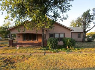 401 E 3rd St, Baird, TX 79504