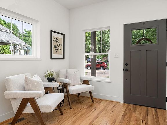 3rd image of 7549 Weaver Ave