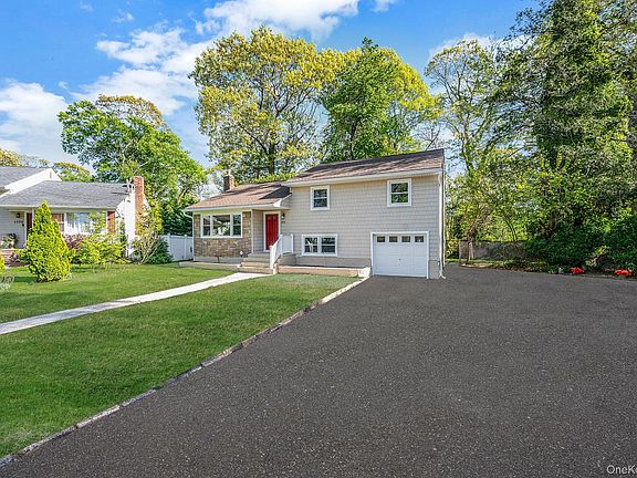 3rd image of 1076 Northgate Court