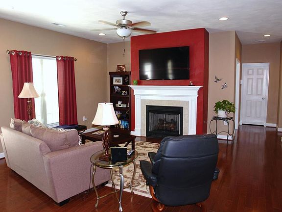 5th image of 5873 Monet Dr