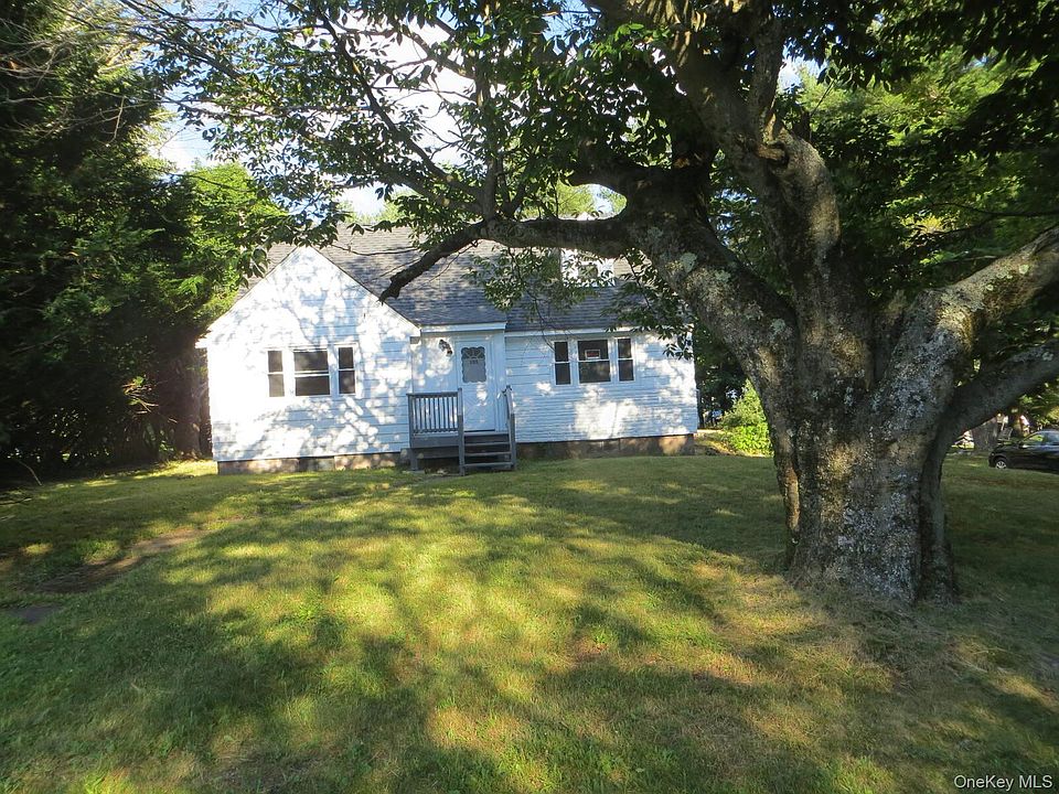 1st image of 105 Wood Avenue