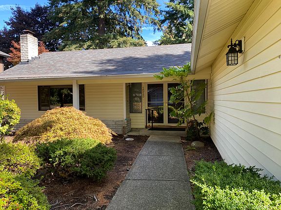 3rd image of 1513 SE 123rd Ave