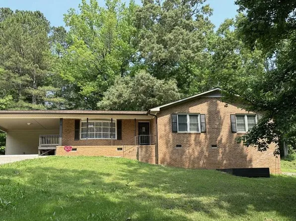 1231 Robinwood Ln, Elberton, GA 30635