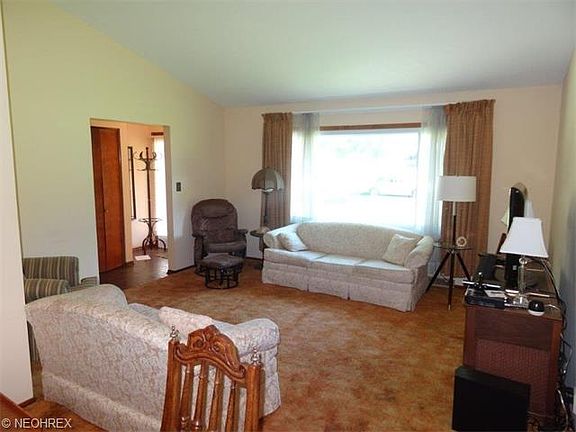 3rd image of 4297 Flesher Dr