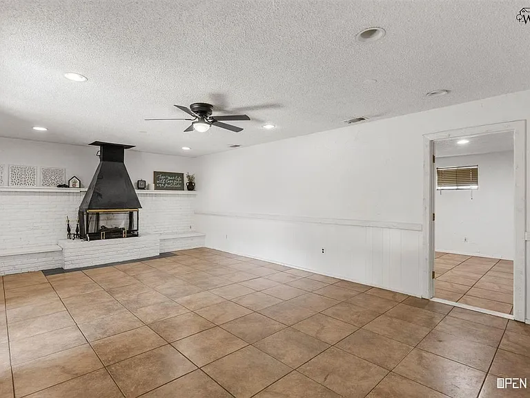 2920 Cunningham Dr — Photo 10