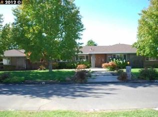 850 Ridge Dr, Concord, CA 94518