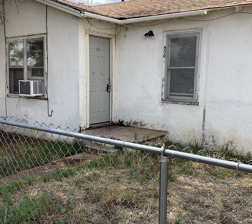 1st image of 520 S Avenue E