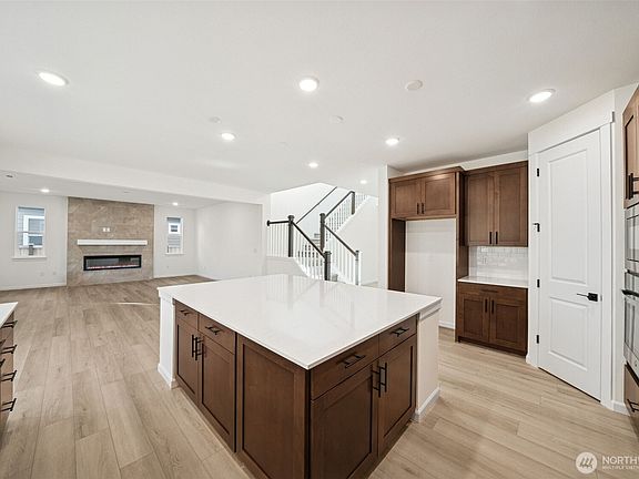 4th image of 1166 Tanner Avenue #114