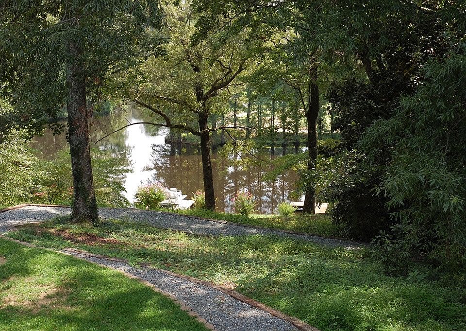Trail to Dock