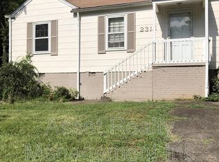 2315 Greenfield Ln, Knoxville, TN 37917