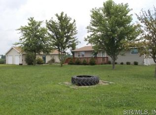 4768 N Fosterburg Rd, Brighton, IL 62012